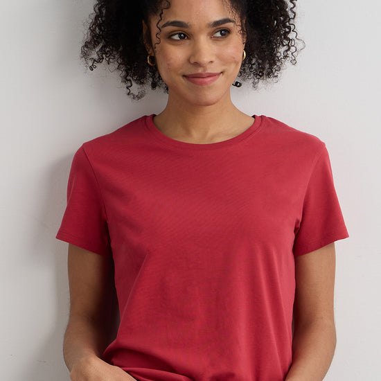 womens organic relaxed crew neck t-shirt - vintage red - fair indigo fair trade ethically made