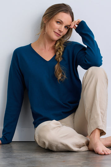 Women's Organic Cotton Relaxed V-Neck Sweater